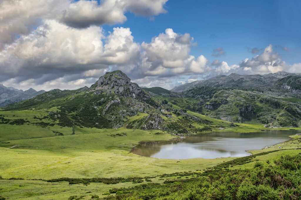 mountain, lakes of covadonga, spain